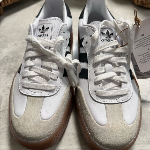 Adidas Samba Women's Shoes in White and Black - Picture 4 of 9